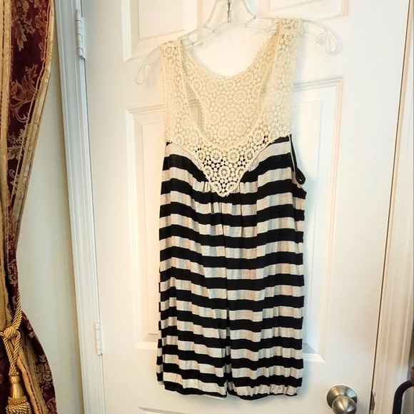 ToTo Collection Tops - ToTo Collection Lace Shoulder Tank Top Color Black/White Size 2XL Used 1 time